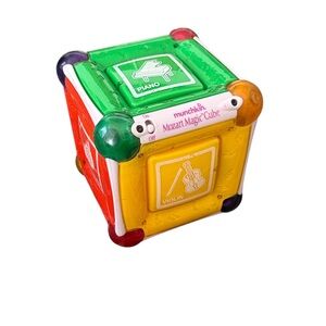 Munchkin Mozart Magic Cube Kids Toddler Classical Music & Instruments Toy